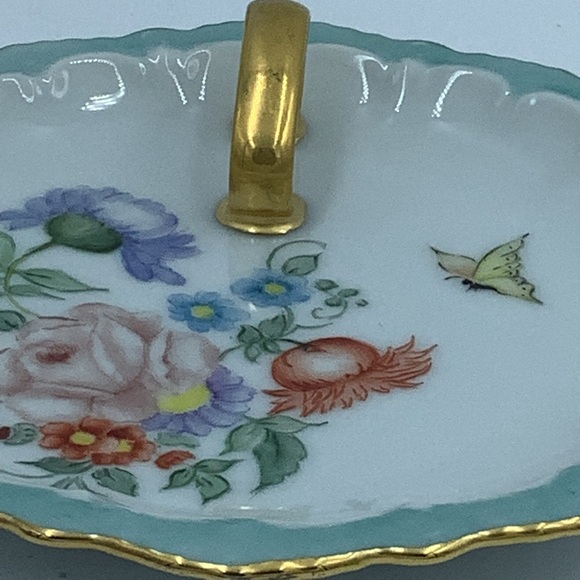 Hand Painted Floral Finger Loop Plate - Picture 6 of 7